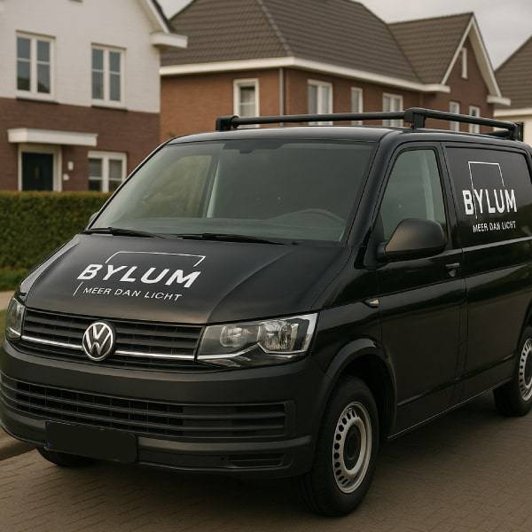 ByLum laten ophangen
